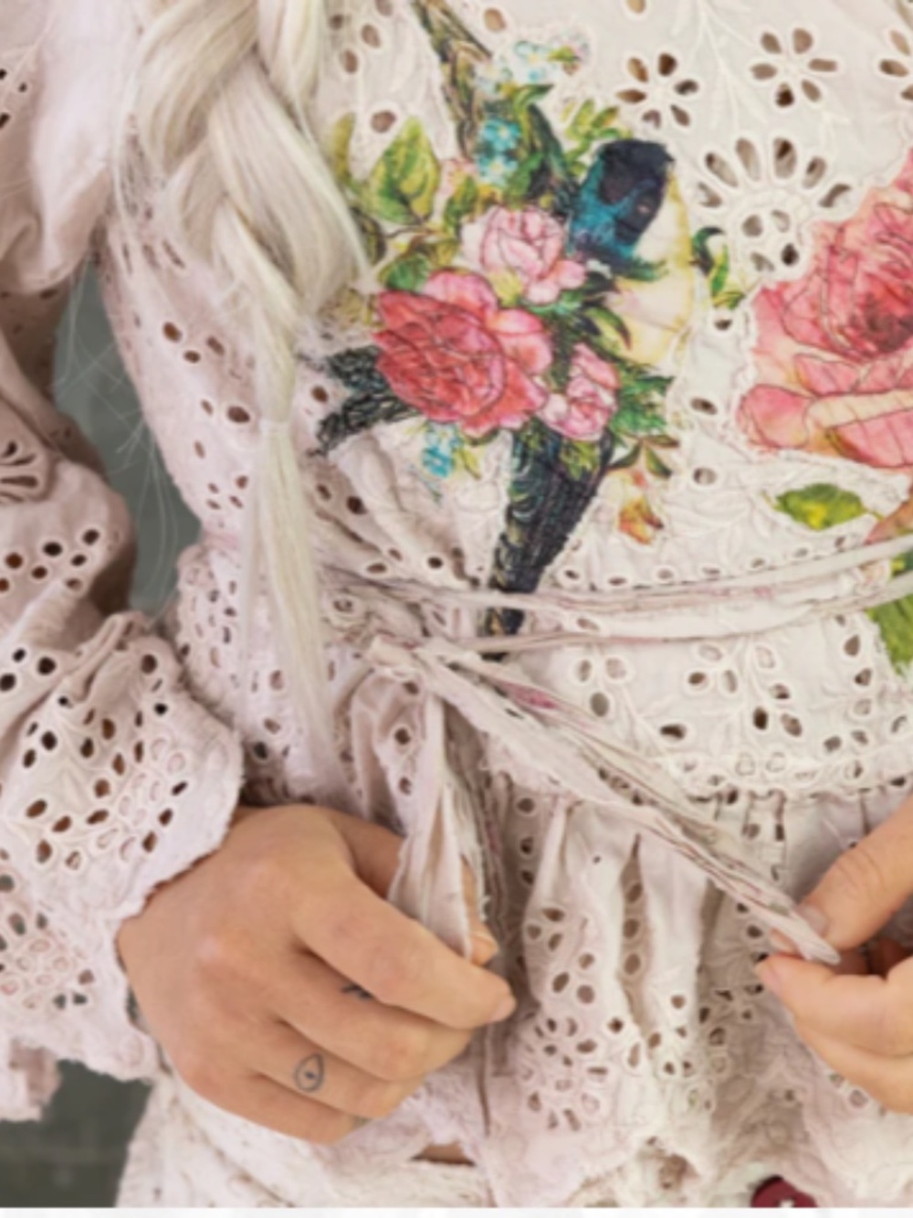 Magnolia Pearl Eyelet Lise Lotte Piano Shawl Jacket 899 Pinksalt RARE - Picture 6 of 7